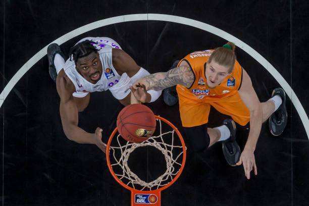 的基础上 的基础上